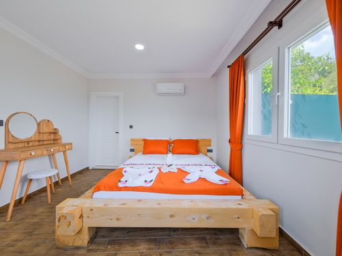 gece  -  Kasım
  | Fethiye Yakacık'ta Isıtmalı Havuzlu Doğa Villası: 6 Kişilik Aile Tatili